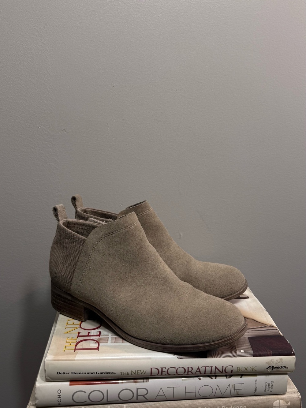 Toms Women’s Taupe Suede Chukka Boots